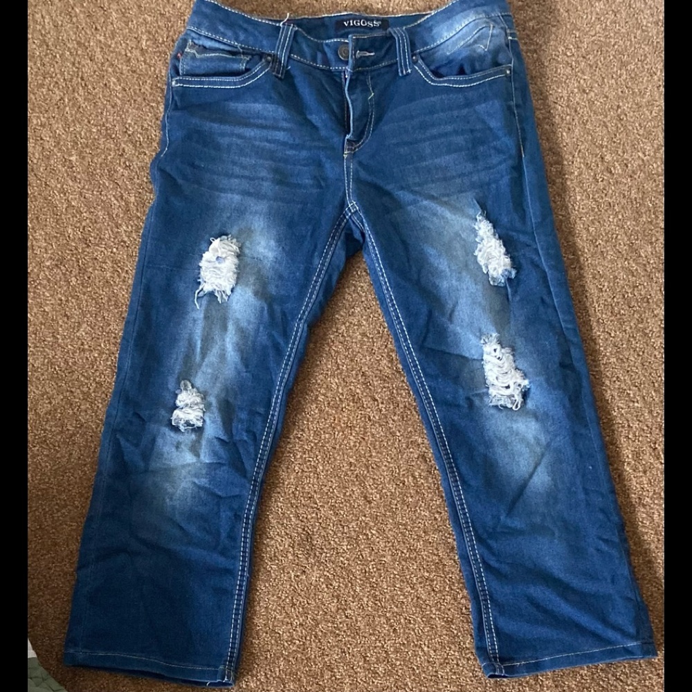 Vigoss, The Chelsea cuffed Capri.  Size 14 as in little kids 14, not woman